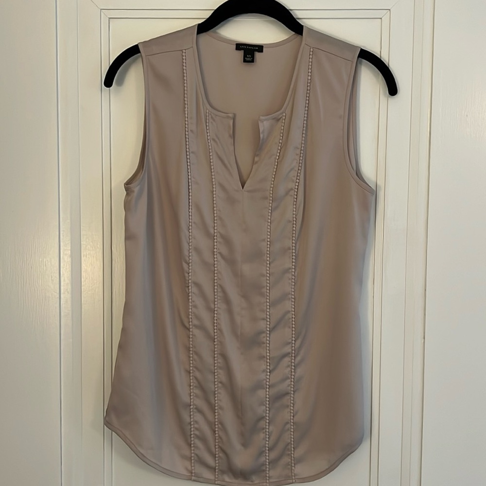 Ann Taylor Champagne Sleeveless Top